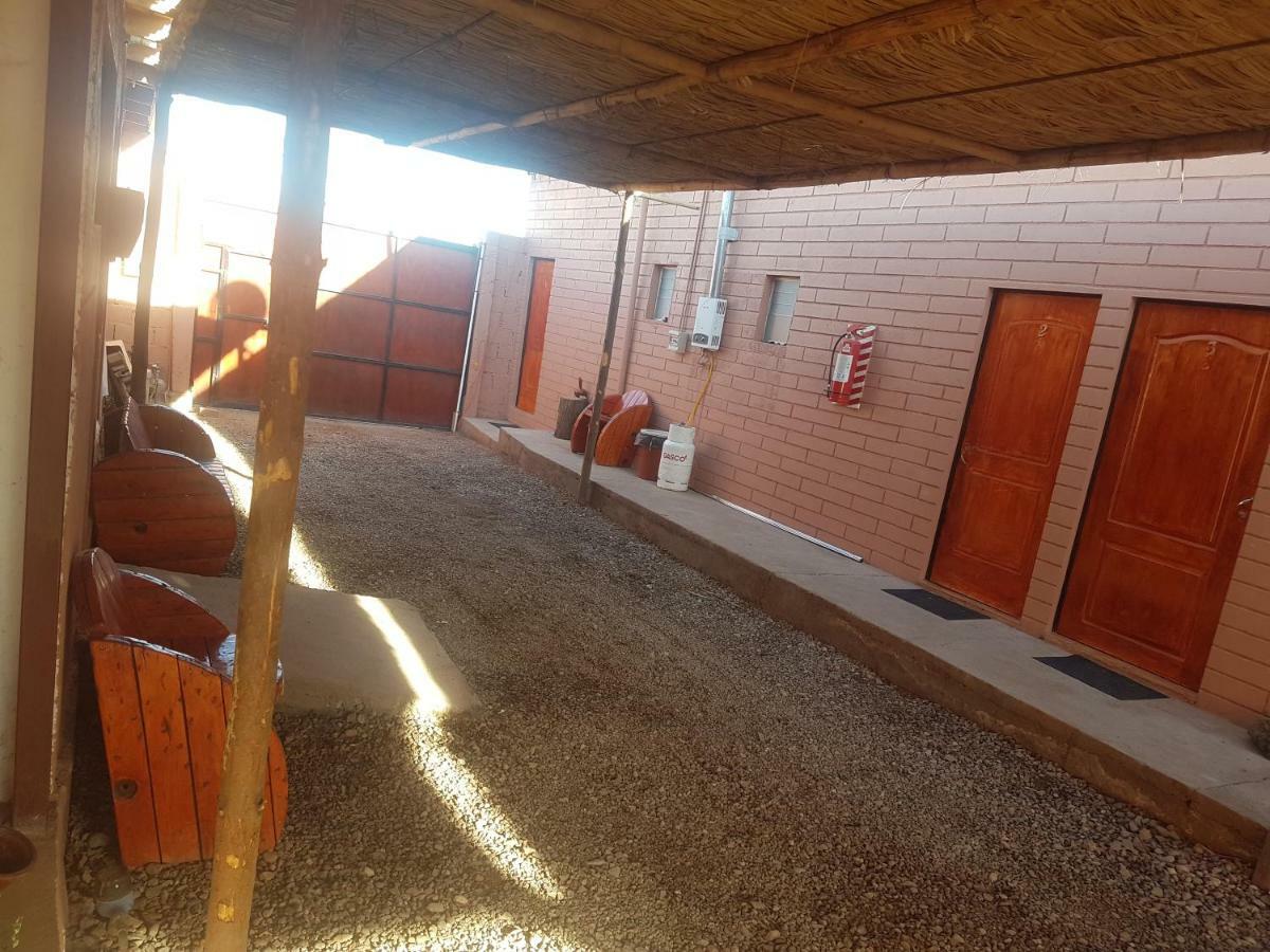 Hostal Nuevo Sol Y Viento Hostel San Pedro de Atacama Buitenkant foto